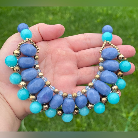 Vintage Talbots turquoise and cauliflower blue necklace with gold tone chain - Picture 3 of 7